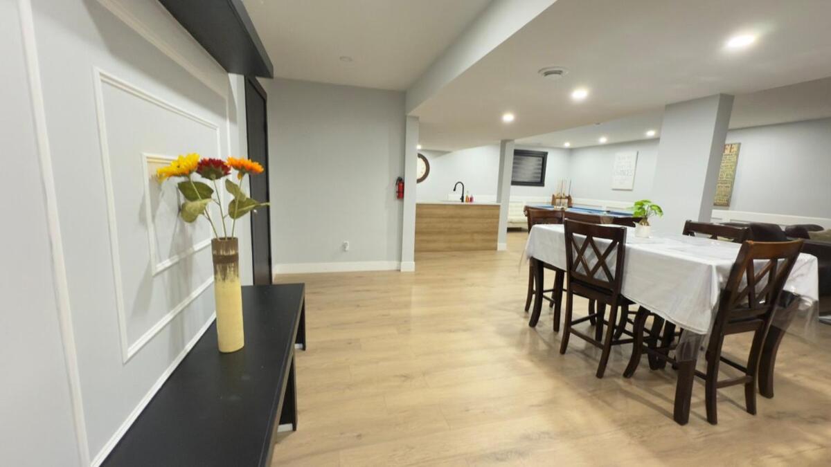 Cozy Cue Retreat I 2 Br Apartment *